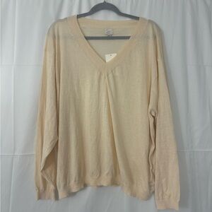 A new day XXL lightweight v neck top